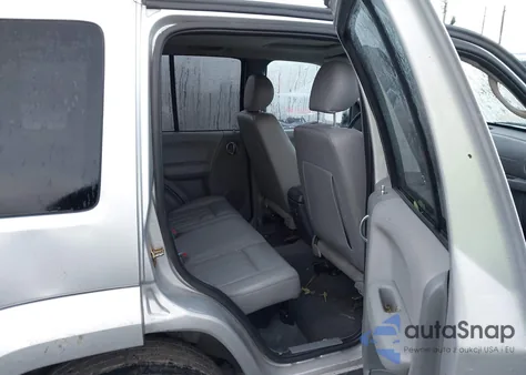 2005 Jeep Liberty Limited Edition z USA, uszkodzony, nr VIN 1J4GK58KX5W527036